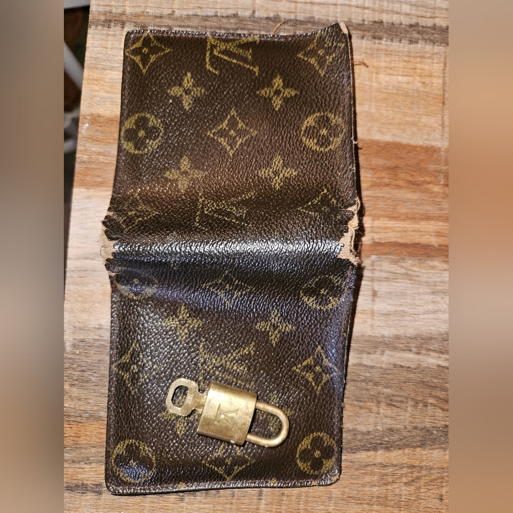 LV Wallet and 308 lock